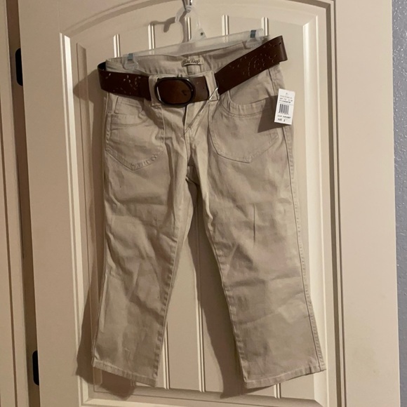 Khaki capris - Picture 1 of 2